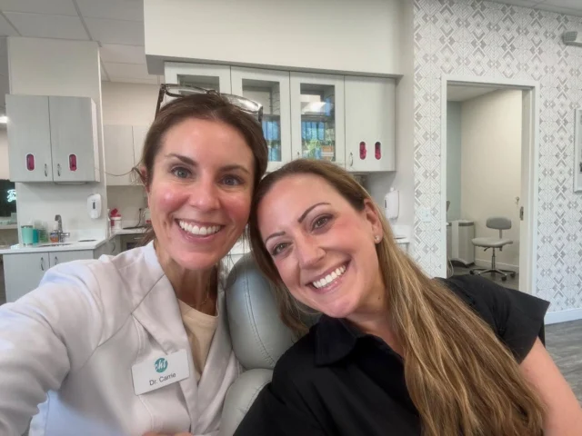 Selfie time with Dr. Carrie 📸 💫 Celebrating another beautiful smile after clear aligner treatment! 
Congrats to our awesome patient Kristin! A beautiful smile on a beautiful patient! 
#clearaligners #beautifulsmiles #selfie #smileselfie